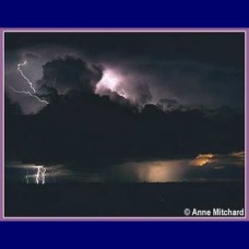 Lightning photograph.."thunderhead" 30"x20". www.lightningphoto.net